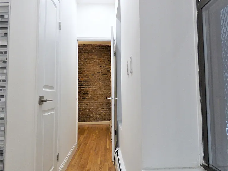 2 Clinton St #2A — Photo 6