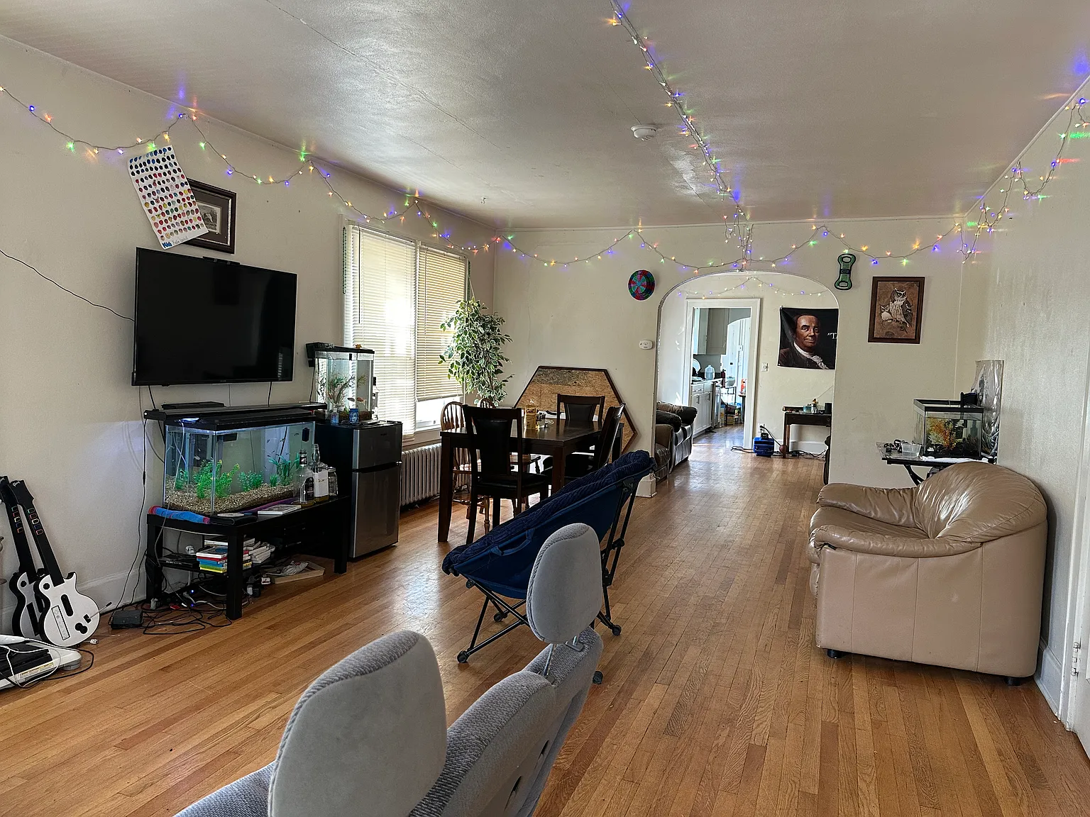 6 bed, 3190 sqft, $4,650 — Photo 1
