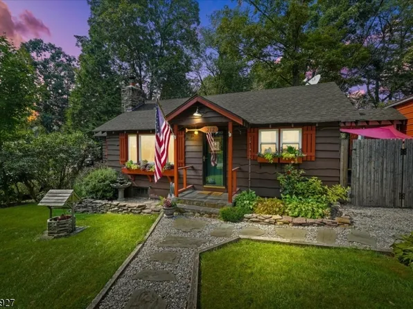 212 Annisquam Rd, Vernon Twp., NJ 07422