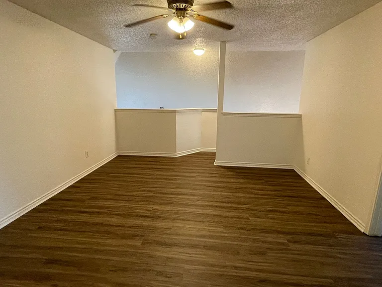 923 Simon Dr — Photo 26