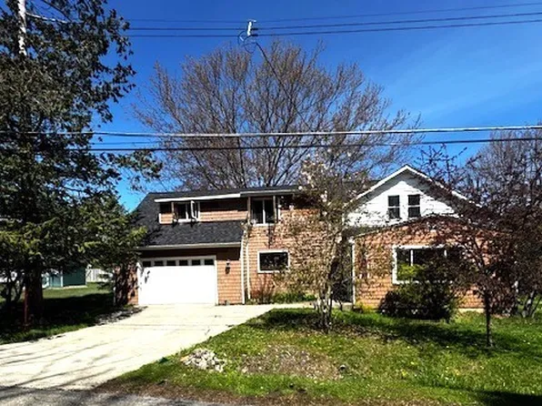 170 Rosewood Ave, Angola, NY 14006