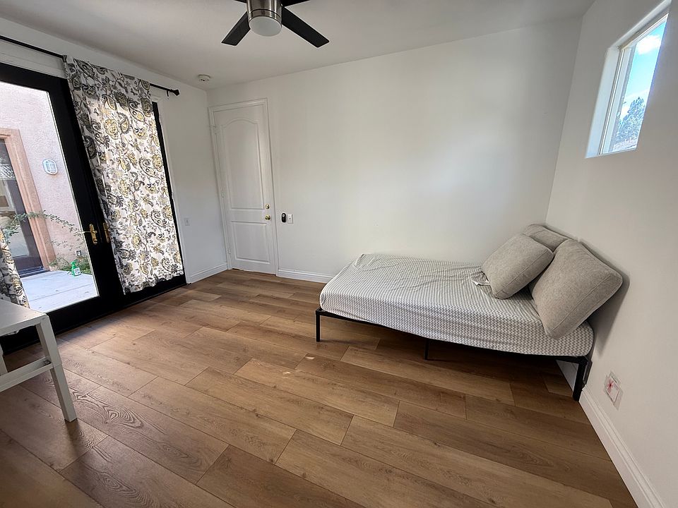 2nd image of 4338 Manorview Ct