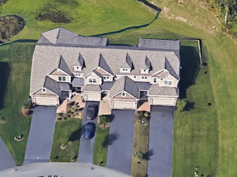 149 Fieldstone Dr #1 — Photo 1