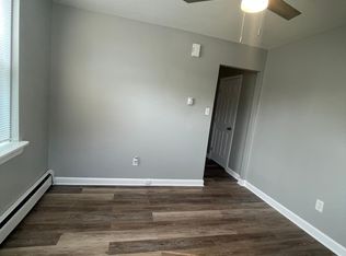 13 Ashley Pl #B, Wilmington, DE 19804