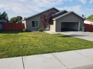 110 Pheasant Ct, Boardman, OR 97818