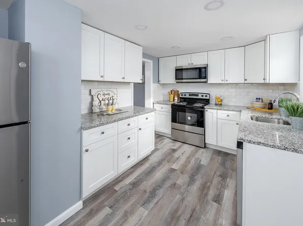 98 Railroad Ave, Penns Grove, NJ 08069
