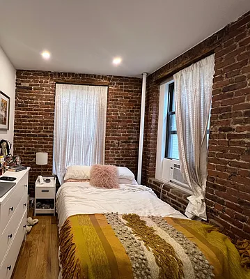 Rented by Brighton Management | media 8