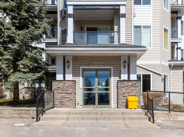 345 W Rocky Vista Park NW #203, Calgary, AB T3G 5K6