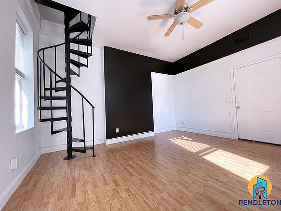 4th image of 541 Liberty Hl #4