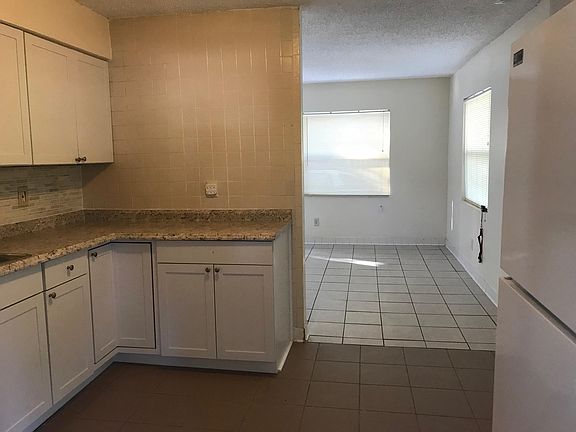 3rd image of 1317 S Madison Ave