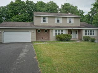 715 Maple Dr, Fayetteville, NY 13066
