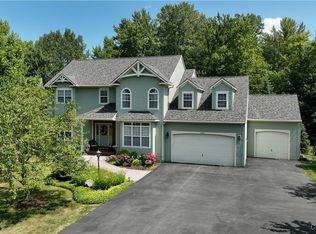 6202 Festival Ct, Baldwinsville, NY 13027