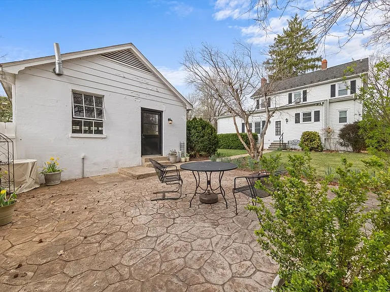932 Woodrow Ave — Photo 42