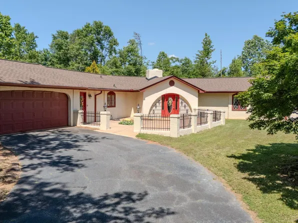 124 Timberlake Cir, Inman, SC 29349