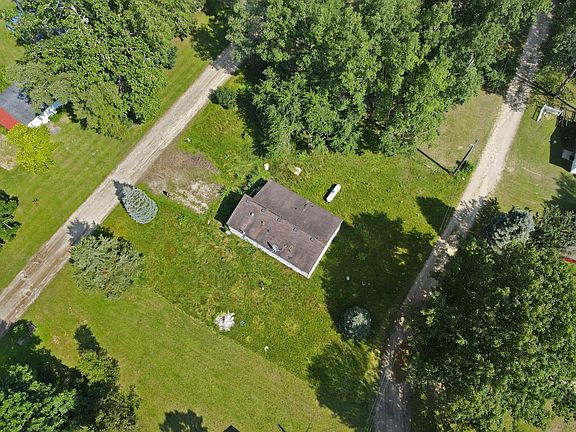 3rd image of 17962 S Lake Dr