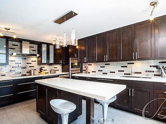 3rd image of 300 E 54th St #31BCD