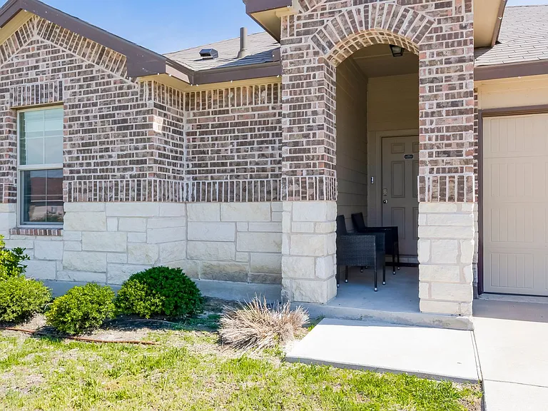 6107 Sally Ride Ln — Photo 4