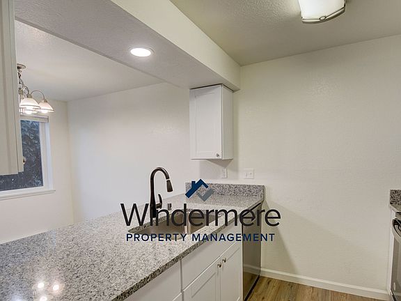2nd image of 141 SW 6th Ave APT C2