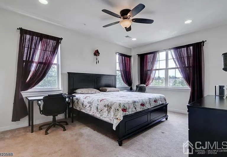 331 Pond Ln — Photo 17