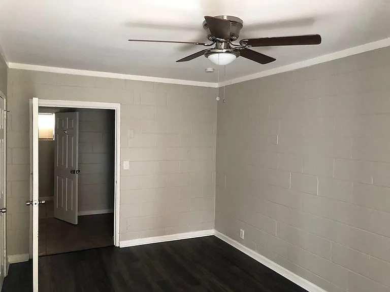 2113 Belmont Blvd #8 — Photo 8