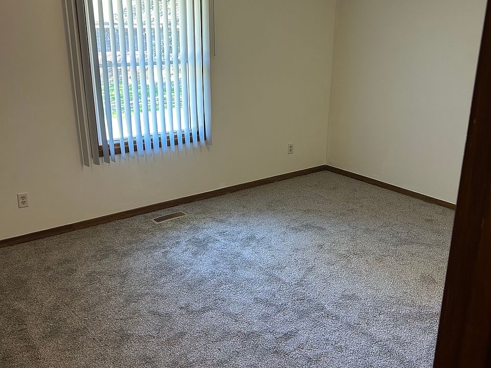 Bedroom 1: New carpet throughout