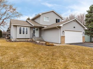 153 Appleblossom Ln, Shakopee, MN 55379