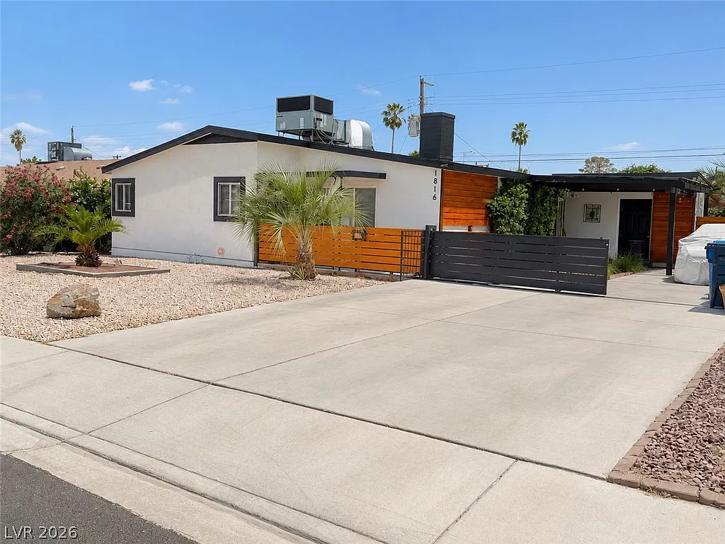 2 bed, 2.0 bath, 1281 sqft, $2,000 — Photo 1
