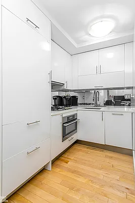 Rented by Brown Harris Stevens | media 3