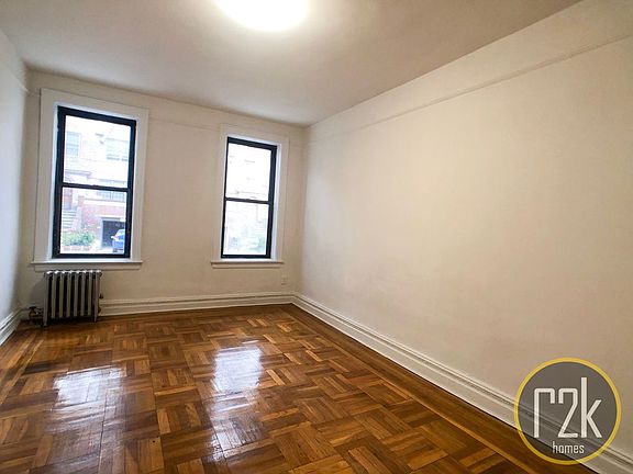 5th image of 3923 58th St APT A3