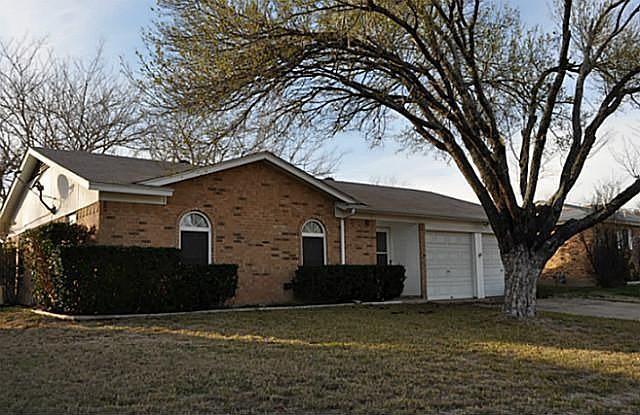 1st image of 817 Gregory Ave