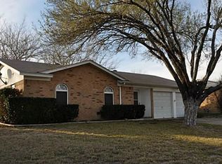 817 Gregory Ave, Bedford, TX 76022