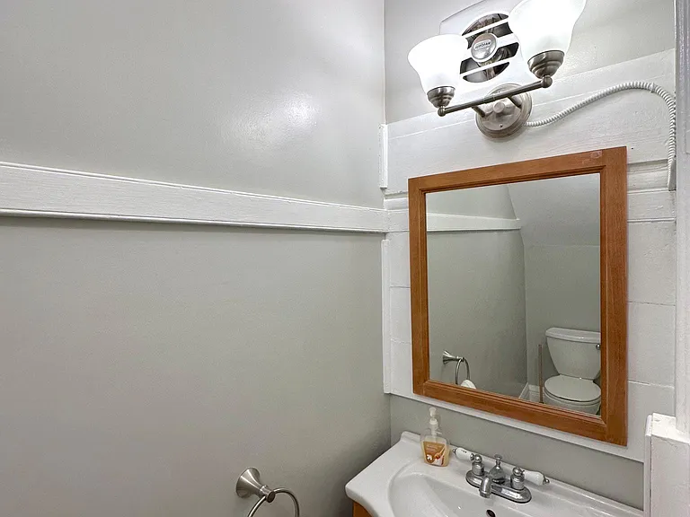 152 Grand St #1 — Photo 11