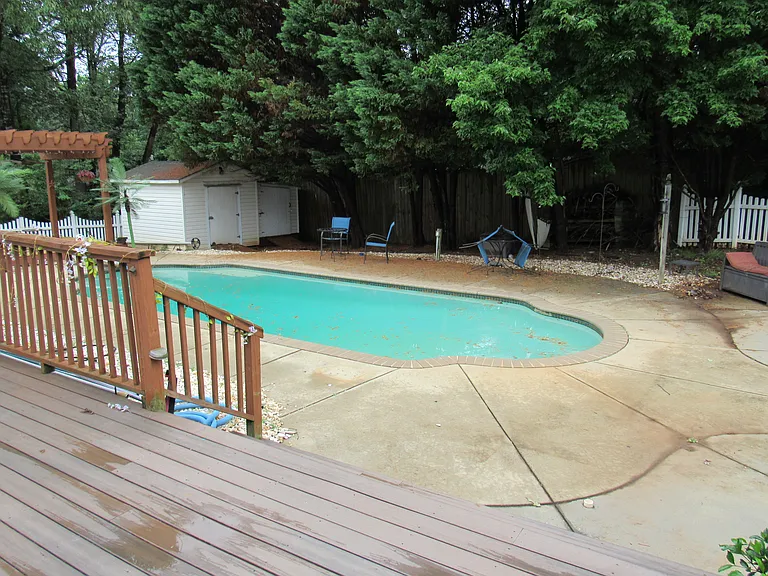 1511 Crowders Woods Dr — Photo 26