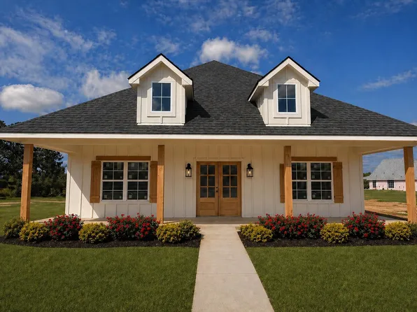 470 E Cupit St, Gladewater, TX 75647
