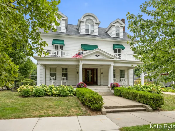 504 College Ave SE #B, Grand Rapids, MI 49503
