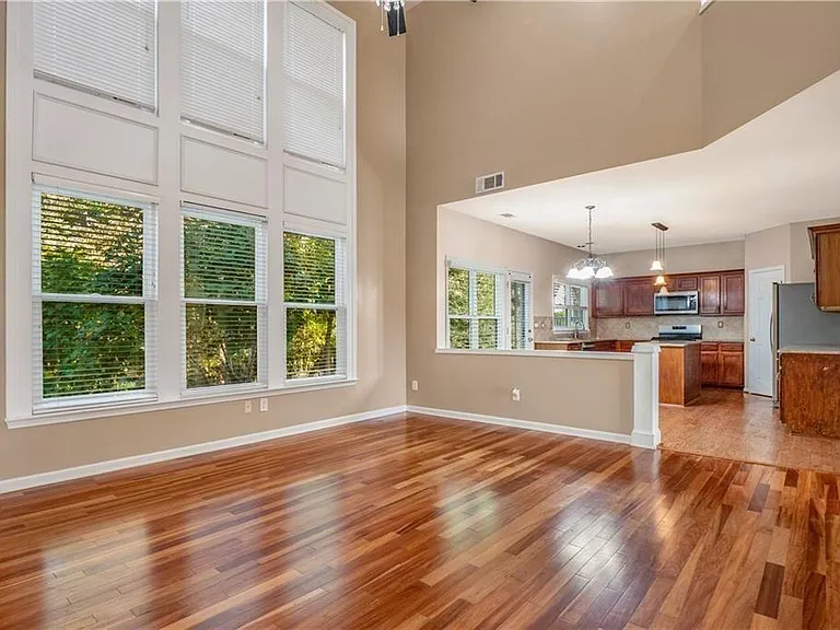11380 Crossington Rd — Photo 7