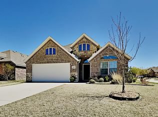 900 McLynn Ct, Fate, TX 75087