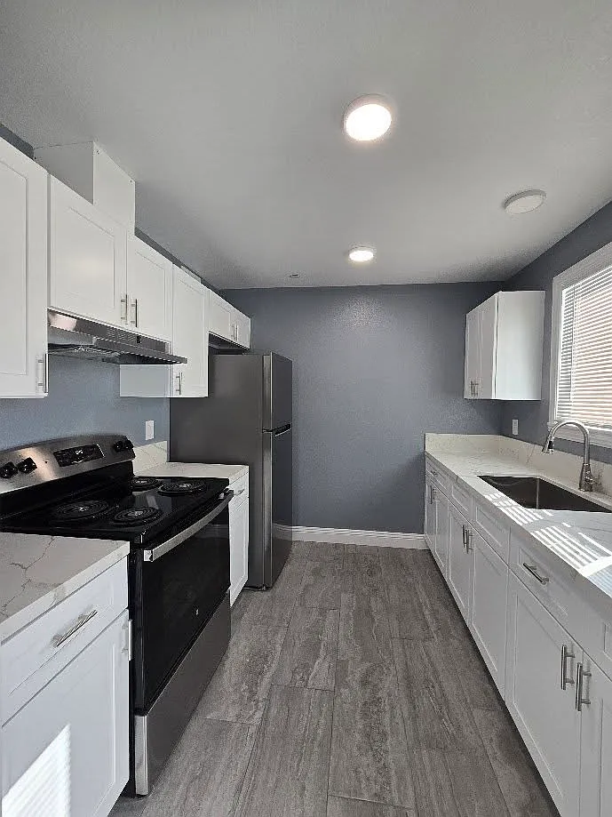 2 bed, 900 sqft, $1,500 — Photo 4