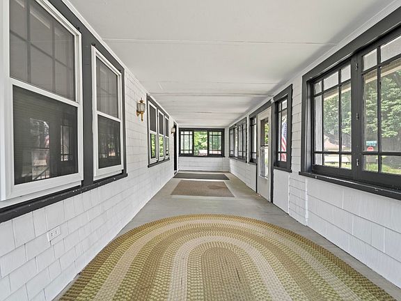3rd image of 2 Bond St