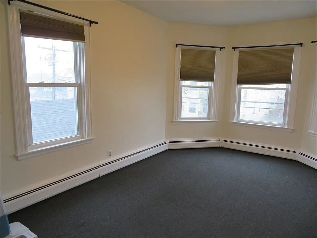 Building Photo - 101 Princeton St #2