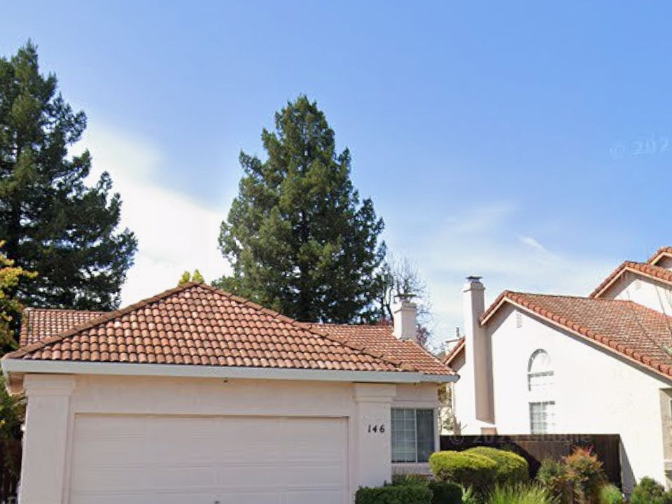 1st image of 146 Valencia Way