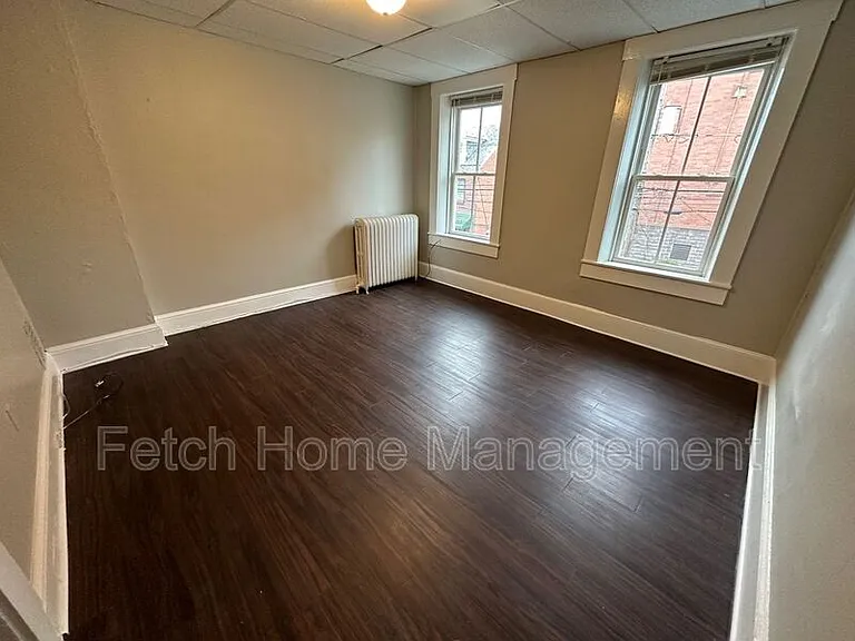 633 Manor St #2 — Photo 11