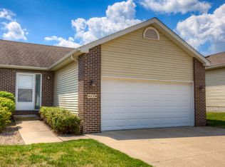 4706 Twain St, Ames, IA 50014
