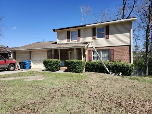 516 Colonial Dr, Greenwood, SC 29649