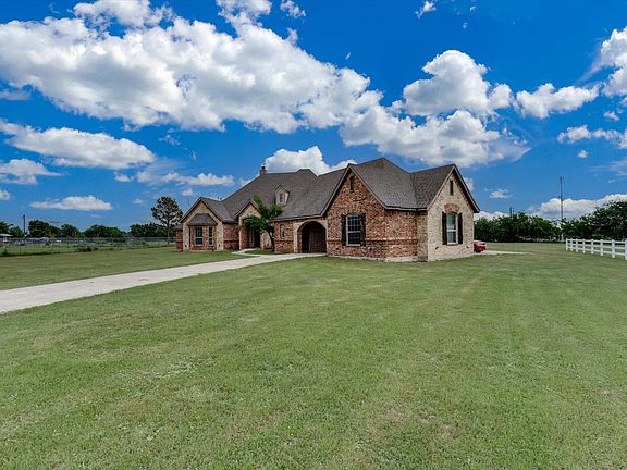 3rd image of 2309 Parks Ct