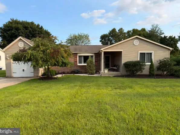 738 Allen Ave, Gibbstown, NJ 08027