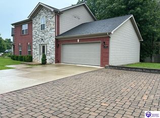 134 Vineland Parkway Dr, Vine Grove, KY 40175