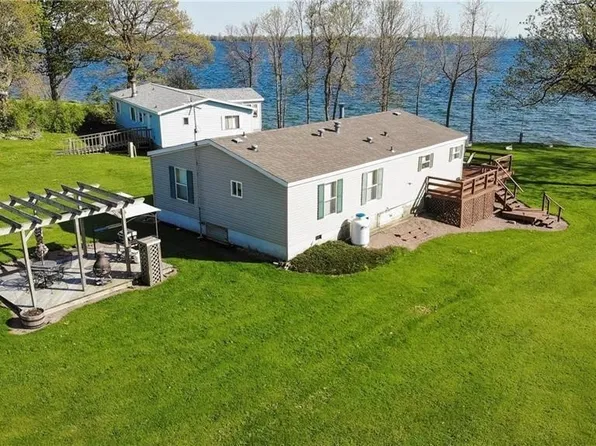 2126 Rod Smith Ln, Cape Vincent, NY 13618