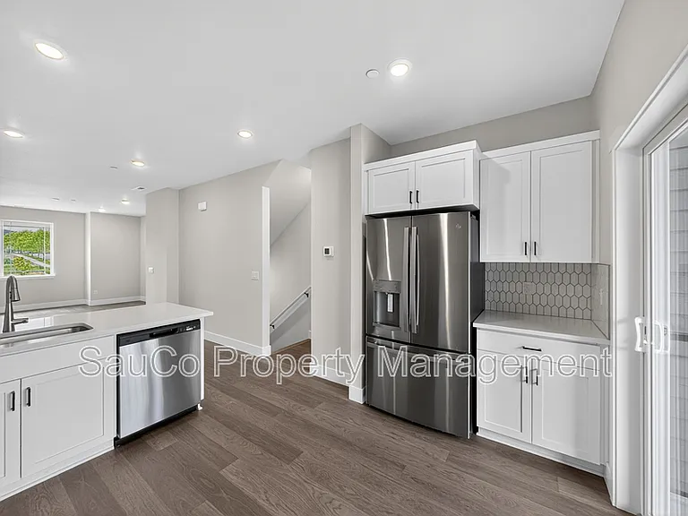 7513 NW Eleanor Ave — Photo 9