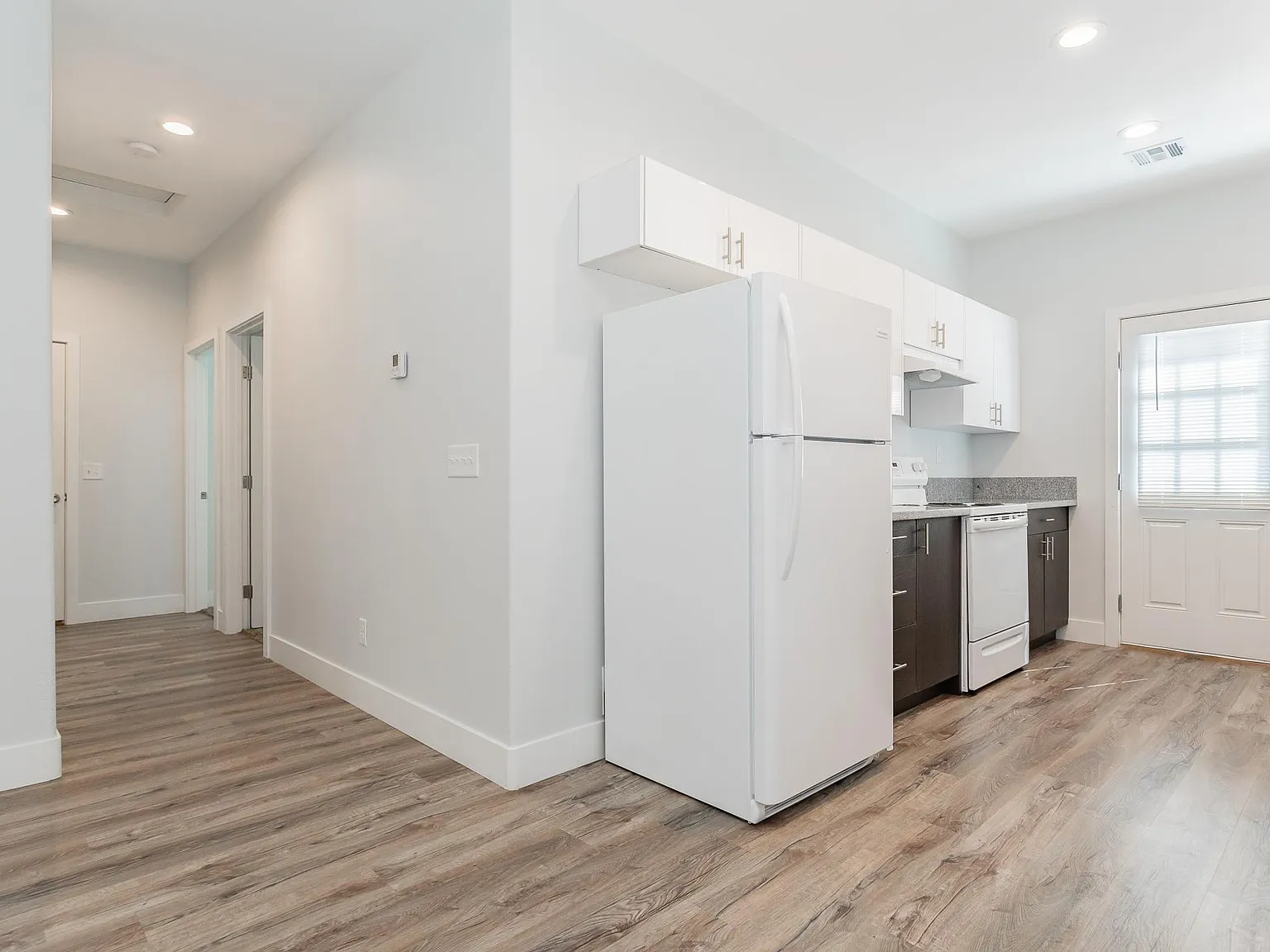 1641 S Dandelion St — Photo 4
